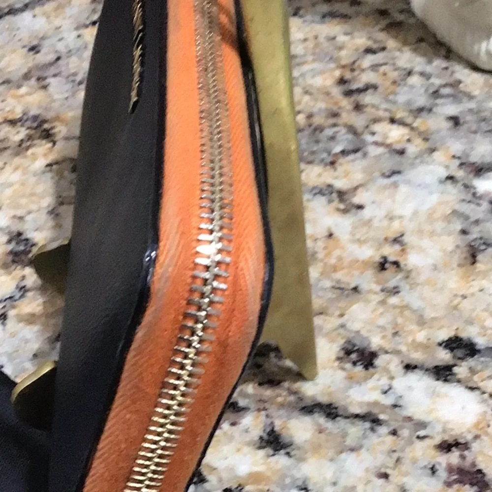 YSL Saint Laurent Black and Orange Long Zipper Wallet with dust bag. - Picture 5 of 9